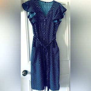 🎉Host Pick🎉 Blue polka dot summer dress